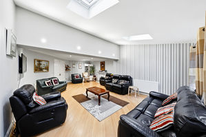 Photo 13- click for photo gallery